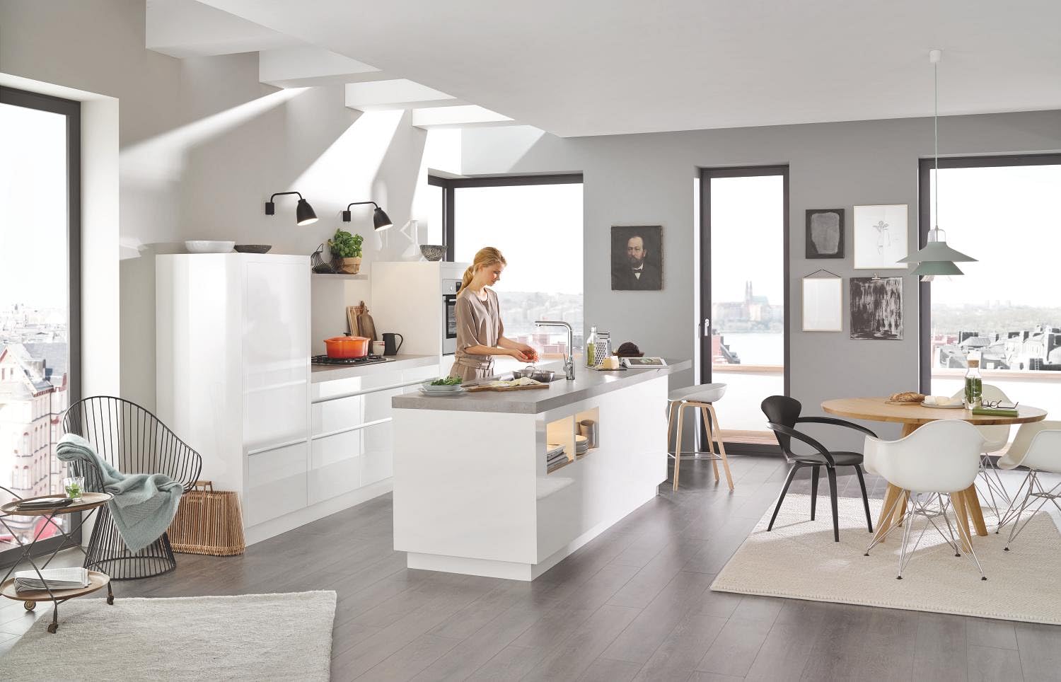 GROHE Essence Rubinetto Miscelatore Monocomando per Lavello New, bocca alta e girevole, cartuccia a dischi ceramici, Cromo 30270000