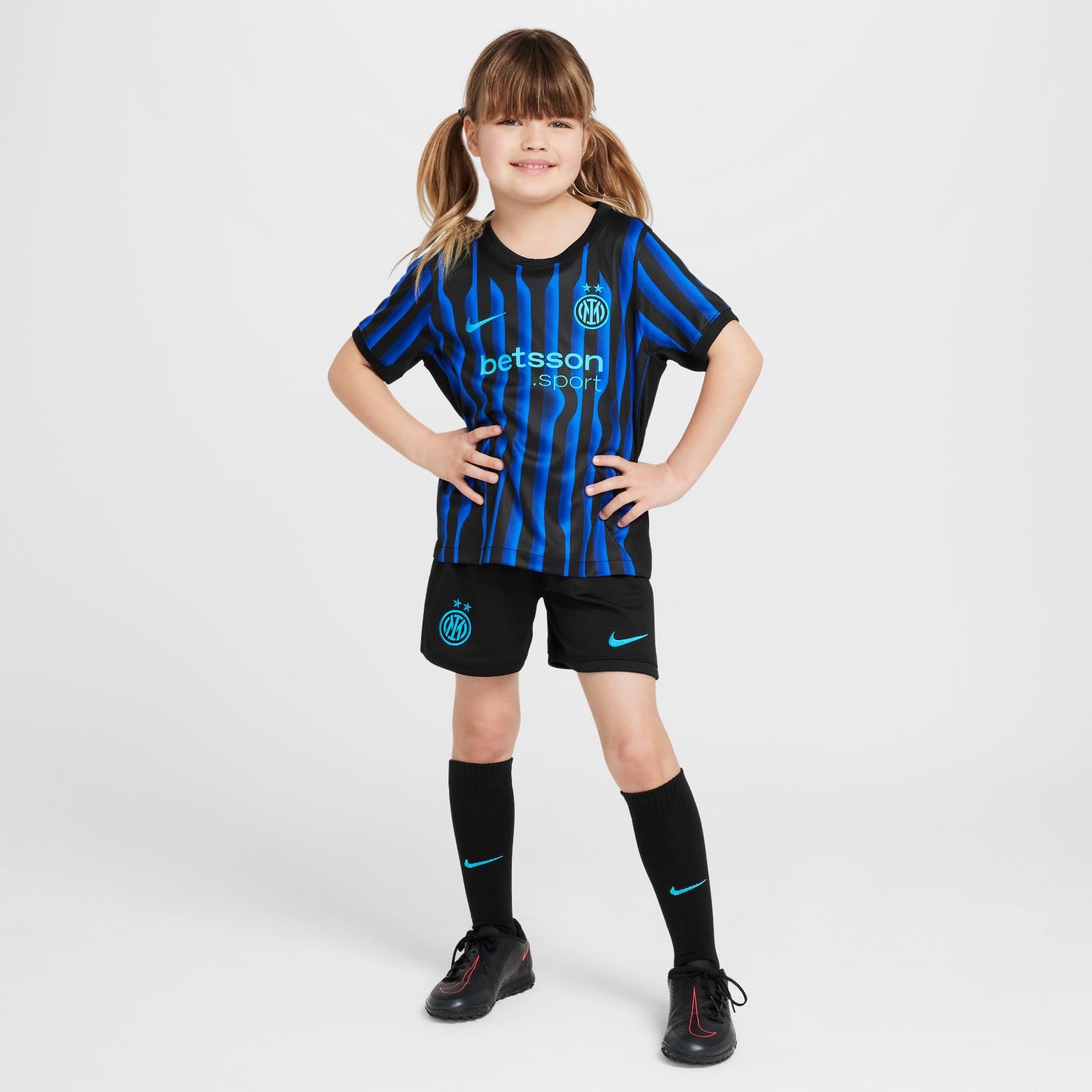 Nike Inter Mailand 2025/26 Stadium Home Dreiteiliges Nike Replika-fußballtrikot-set Für Jüngere Kinder Set di maglia da calcio Unisex - Bambini e ragazzi