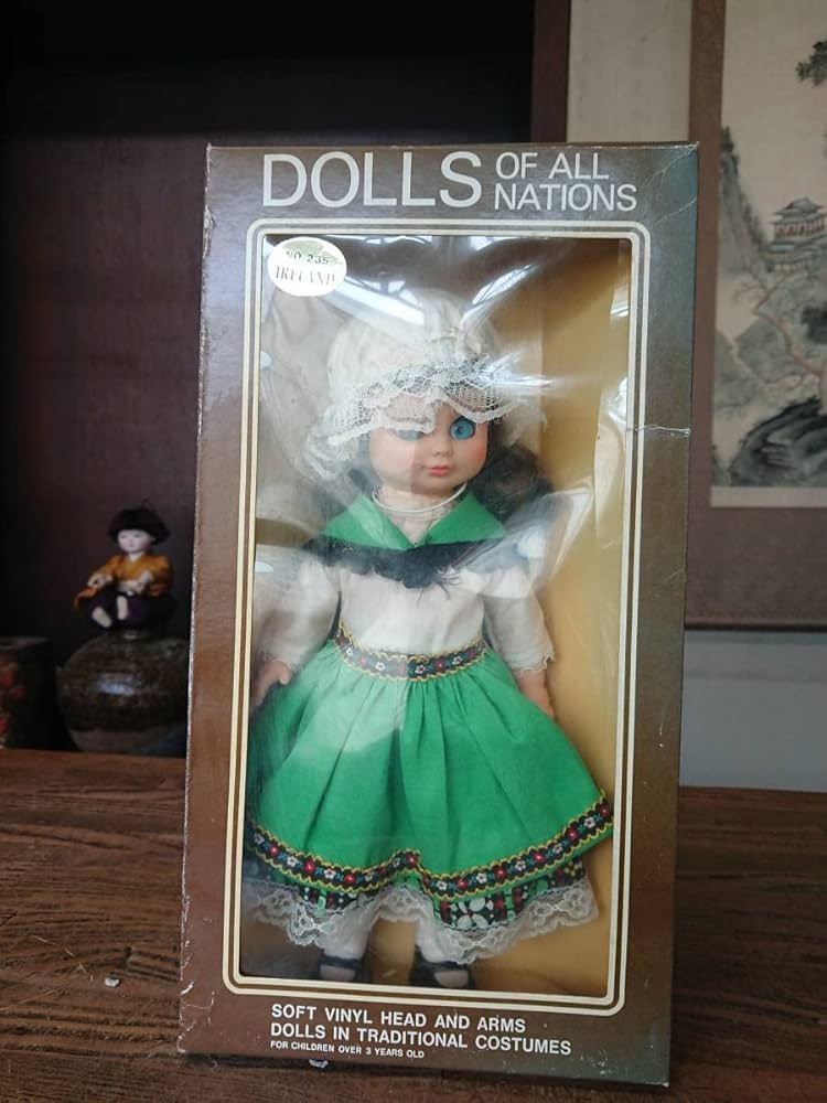 レアアンティーク　ヘルトヴィッヒ 緑の帽子のパリアンドール ビスクドール Amazon | 入手困難 アンティックドール ジュモー 希少な大サイズ