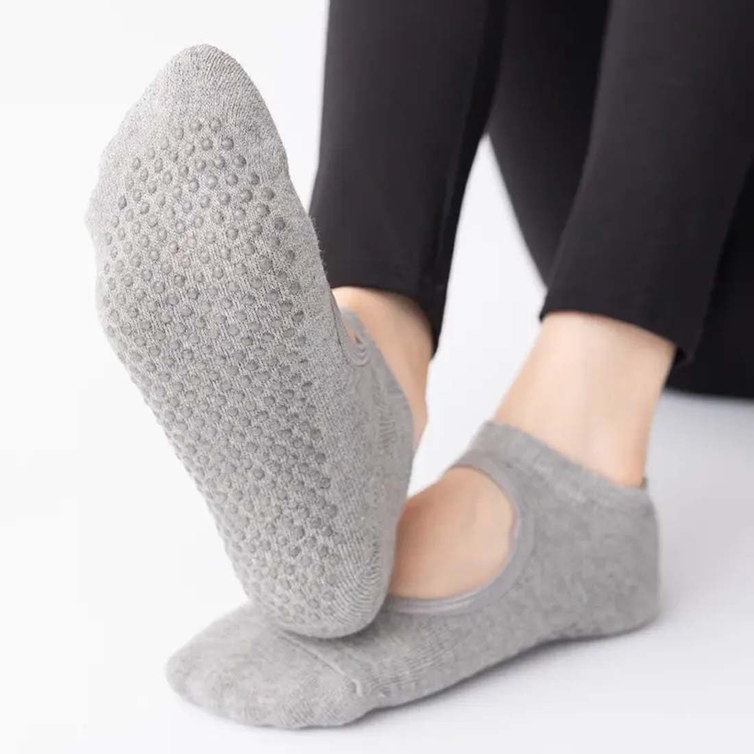 Marrone Women Yoga Socks Gym Dance Sport Exercise Socks Female Non-Slip Fitness Sock, Yoga Socks for Women for Pilates Pure Barre Ballet Dance 1