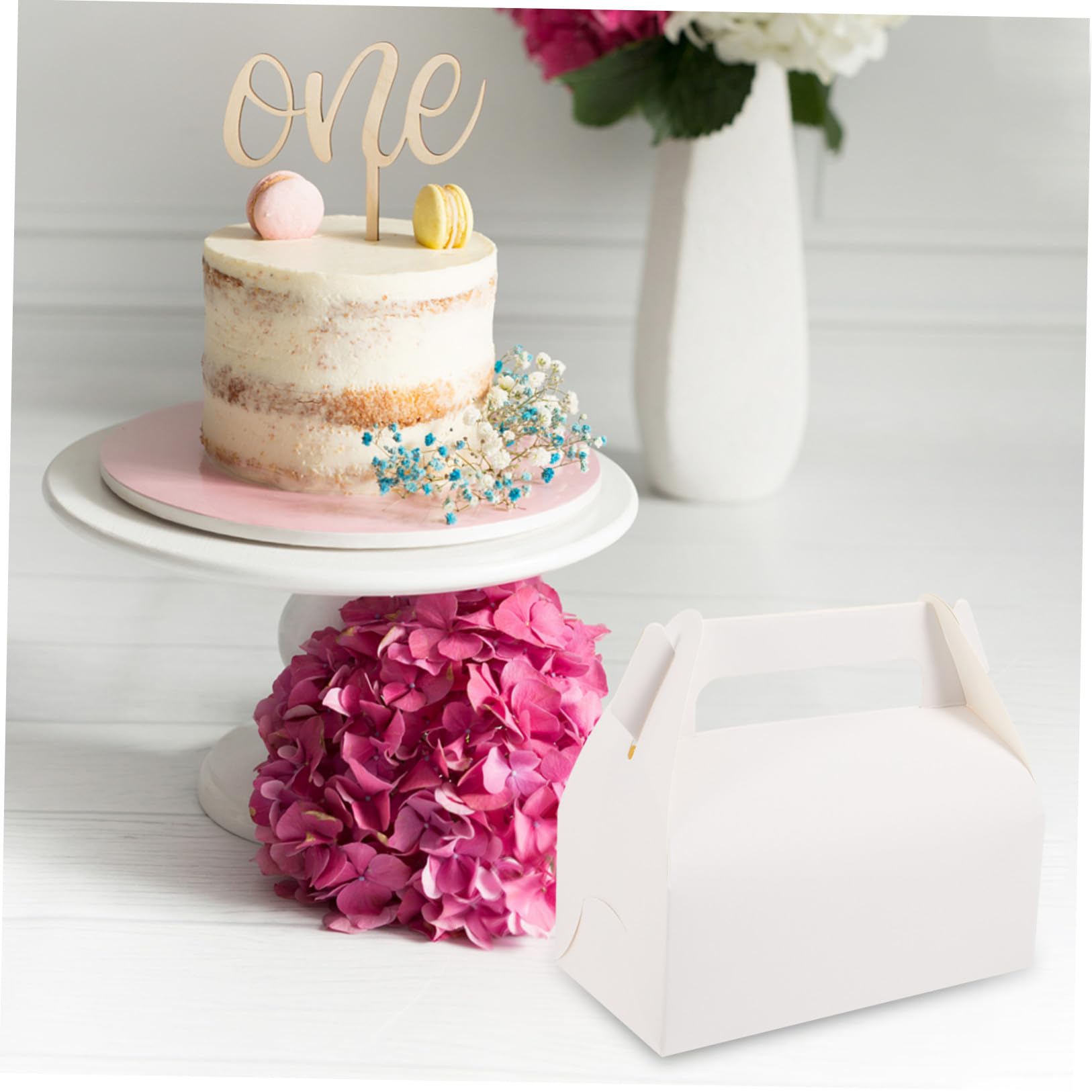 50 Stück Weiße Cupcake Bäckereibox aus Papier mit Griff Faltbare Muffins Transportbox für Hochzeit und Restaurant Praktische Tortenschachteln für Kuchen und Gebäck