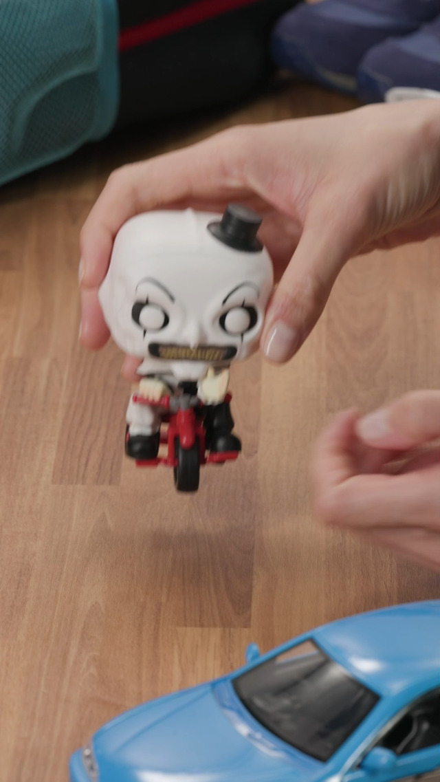 Amazon.com: Funko POP! Movies: Terrifier - Art the Clown with Bike
