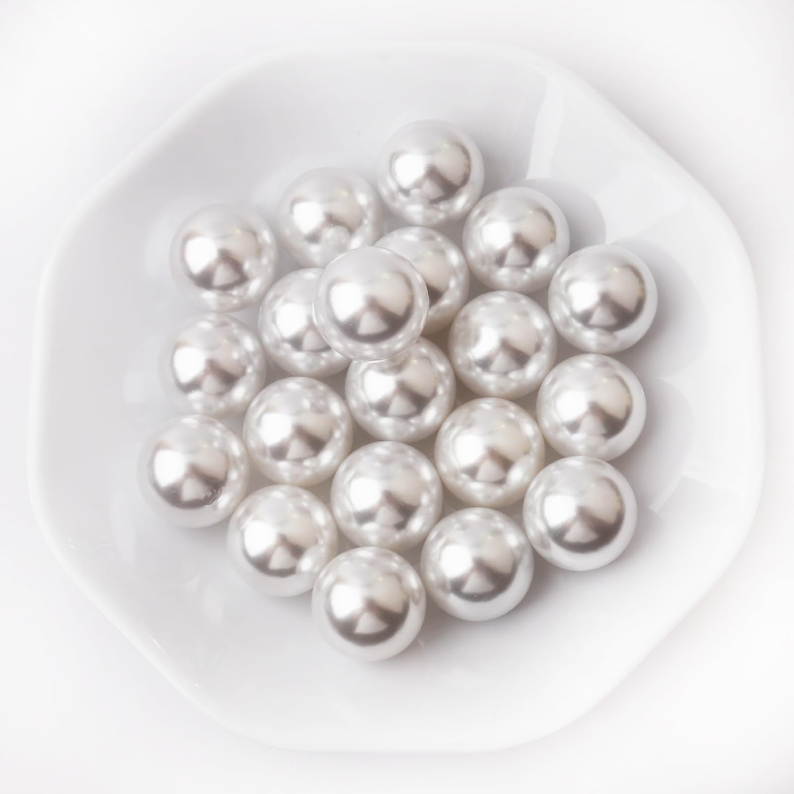 Yixuan Elegant Glossy Polished Pearl Beads, 20pcs 25mm Non Drilled Plastic Pearls, Faux Pearl Beads without Holes for Vase Filler, DIY Craft, Table Scatter, Wedding Decoration, Home Decoration