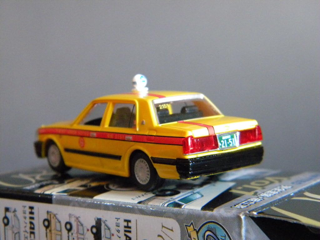 美品　川端企画 1/43 トヨタクラウン　MS80　タクシー黄 美品 川端企画 1/43 トヨタクラウン MS80 タクシー黄 - メルカリ