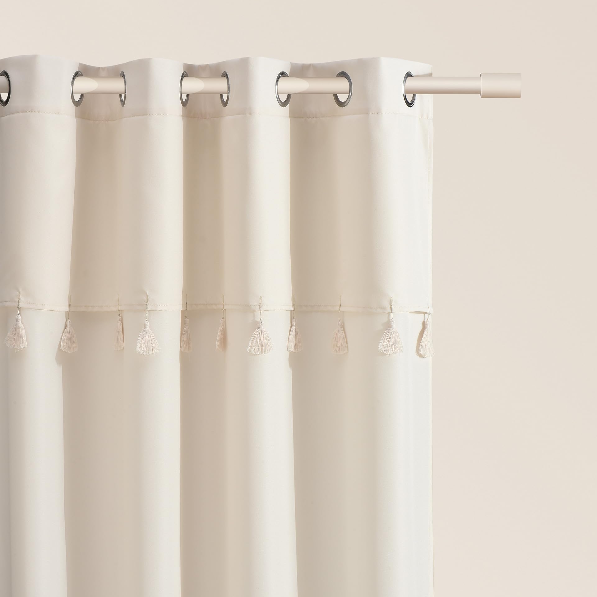 ROOM99 Astoria Curtain with Silver Eyelets 140 x 280 cm Width x Height Sliding Curtains Modern Curtain Living Room Bedroom Light Cream 1 Piece