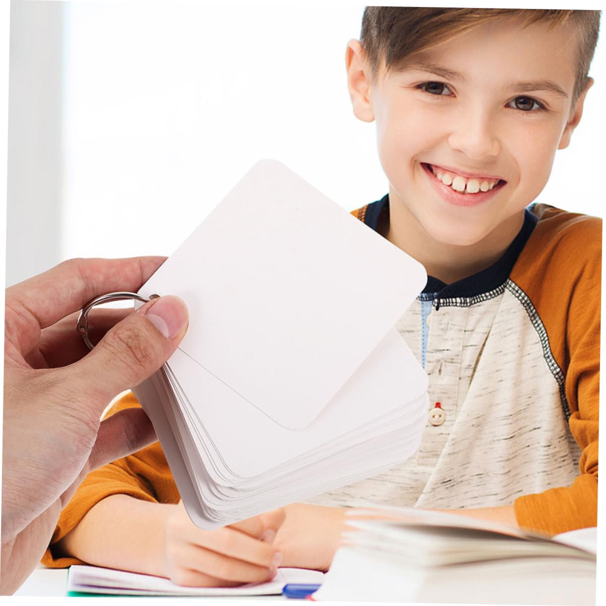 Leere Karten 300 Blatt aus Papier, Weiße Indexkarten für Notizen | 6 Ringe, Kreative Ausführung, Kompakt und Tragbar für Schule, Büro und Selbstgemacht Projekte