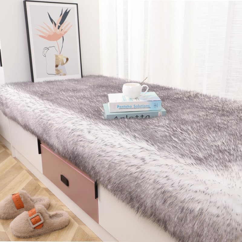 Tapis de bureau antidérapant en fausse fourrure gris polaire