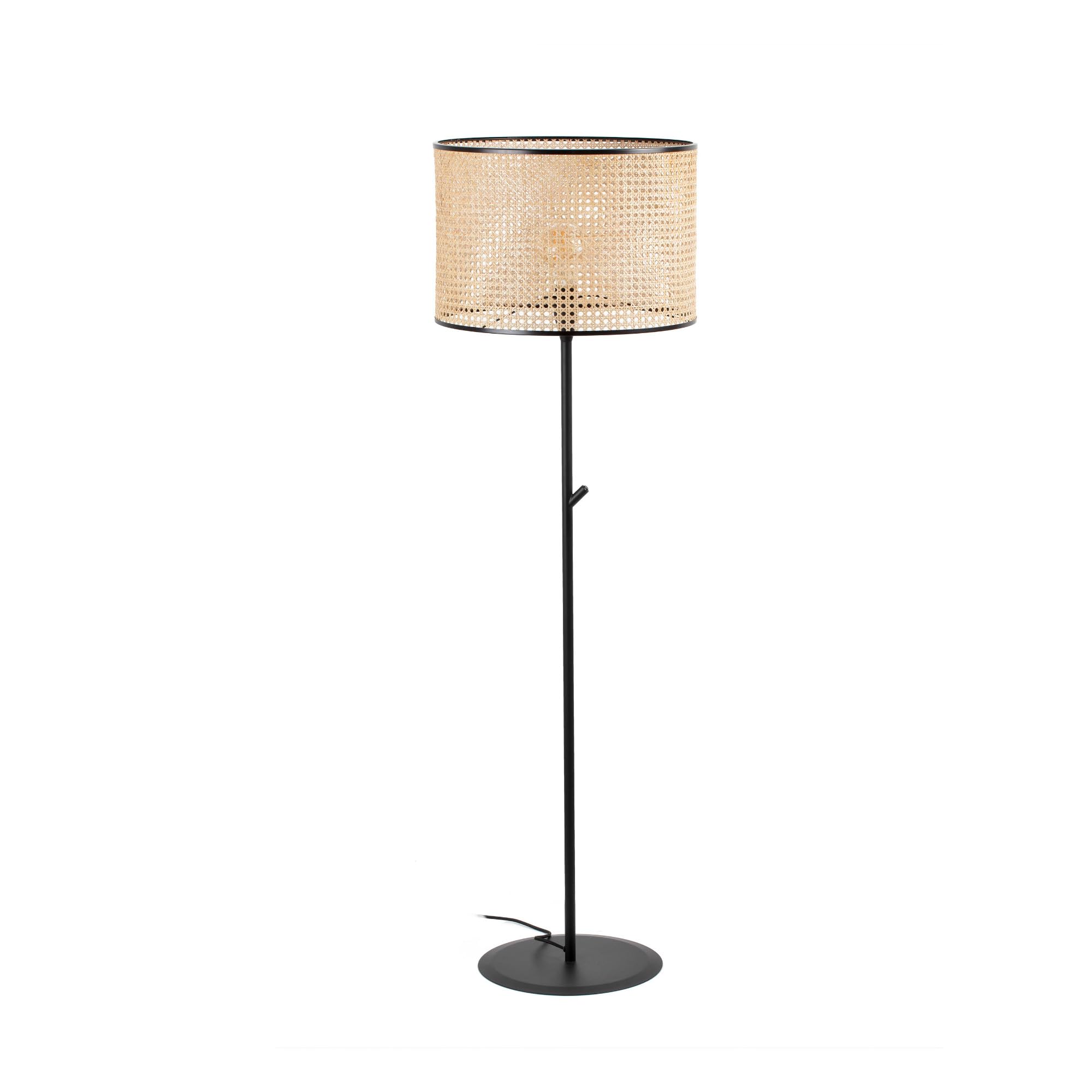 Lampadaire rotin MAMBO Faro Barcelona pour illuminer un coin lecture