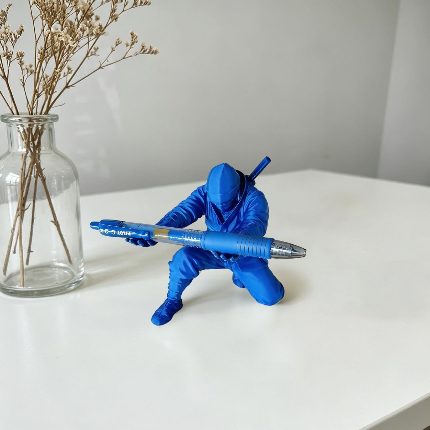 3D Printing Samurai Pen Holder, Creative Ninja Warrior Pen Holder, Pencil Storage Rack for Men, Gamers, History Fans, Office Gadgets (Blue)