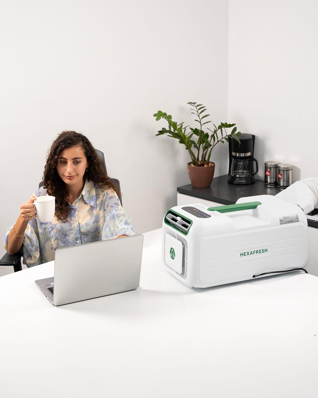 HEXAPRO+ Condizionatore portatile 4800 BTU, refrigerante R290, raffreddamento turbo, deumidificatore e modalità ventilatore, per ambienti fino a 15 m², efficienza energetica, funzionamento
