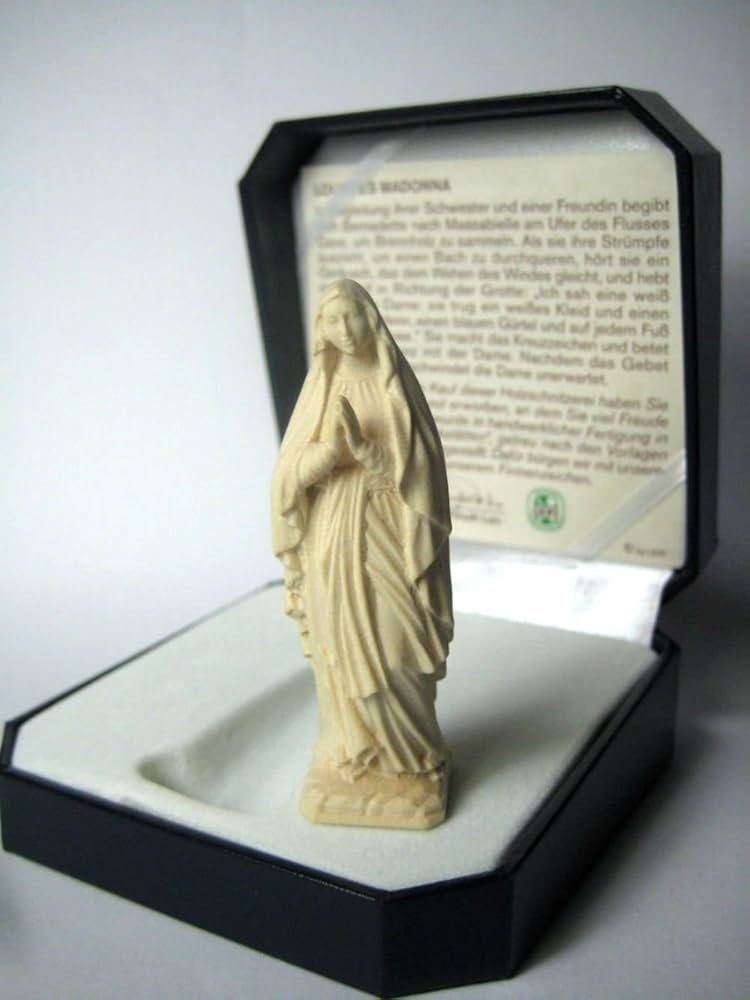 信者さん向け本物のマリアさま マリア像 マリア様 15cm 木彫り