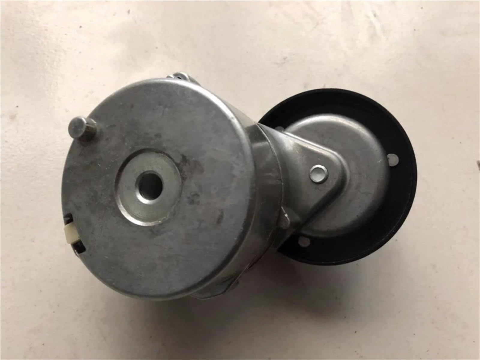 Rolka napinacza łańcucha Pasuje Do Chińskiego Silnika SAIC ROEWE 550 MG6 1.8 Auto Car Motor Parts 10002353 Generator Fan Belt/Zestaw Napinaczy Paska pasek rozrządu(Belt Tensioner)