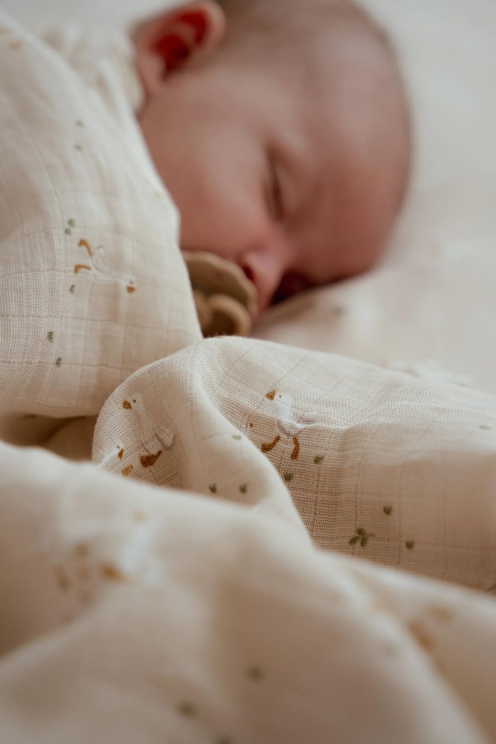 Little Dutch Newborn Naturals - Manta para bebé (120 x 120 cm), diseño de Little Goose, color beige