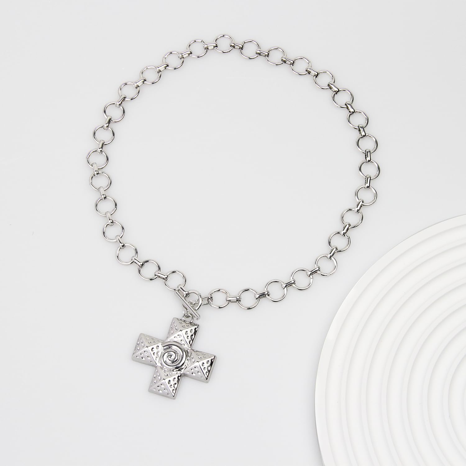 Chunky Gold Necklaces for Women Statement Cross Pendant Necklace Vintage Bold Layered Look Chain with Secure Toggle Clasp Chunky Jewelry Gift Idea - Image 4