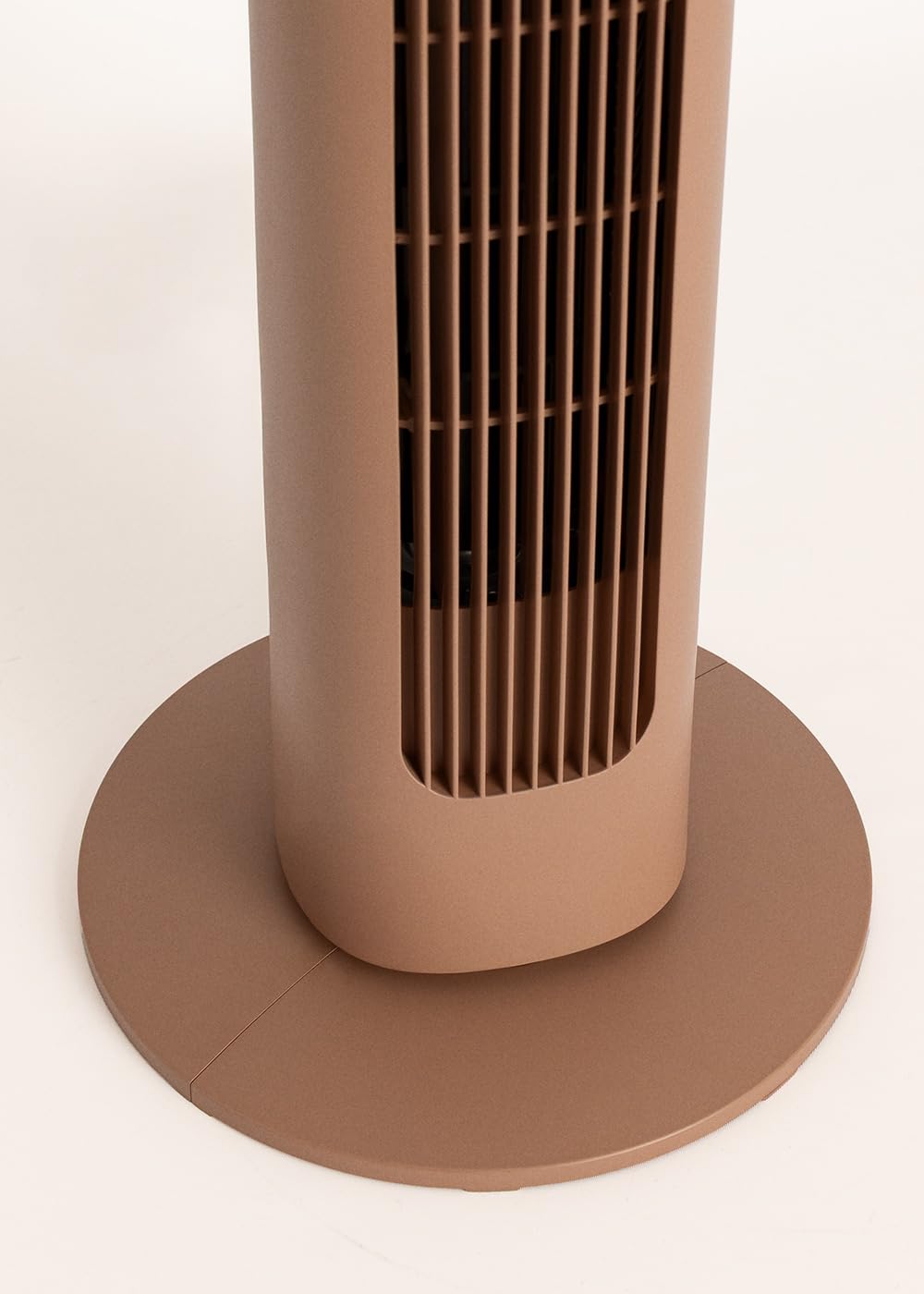 CREATE / AIR TOWER/Ventilador de torre oscilante moca/Programable, oscilación 70°, silencioso, diseño compacto, Ø 26 x 76,4 cm, 4 velocidades, 3 modos de funcionamiento, 50W