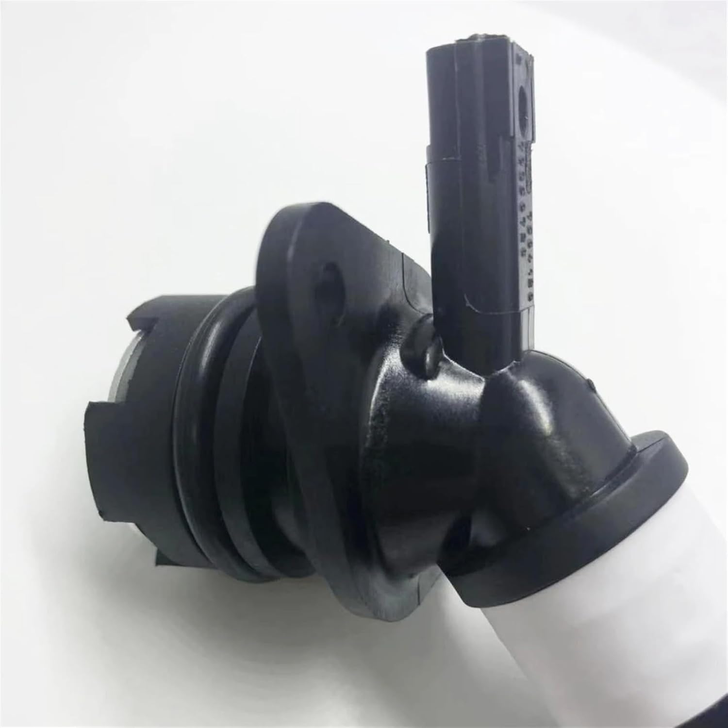 Crankcase Vent Hose Pipe Compatible with X3 X5 F10 F12 Car Exhaust Intake PCV Valve Vent Hose Crank Case Breather Pipe Hose 11127584128 11127590163