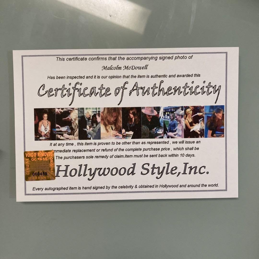 Amazon.co.jp: マルコムマクダウェル直筆サイン入り超大型写真時計じ  