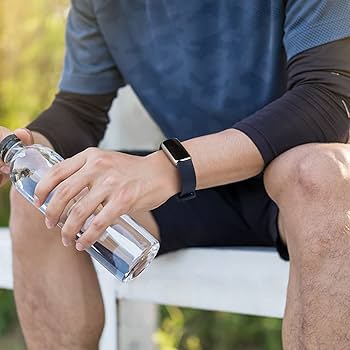 トレーニング用品 fitbit luxe Amazon.com: 4 Pack Bands for Fitbit Luxe Bands, Soft