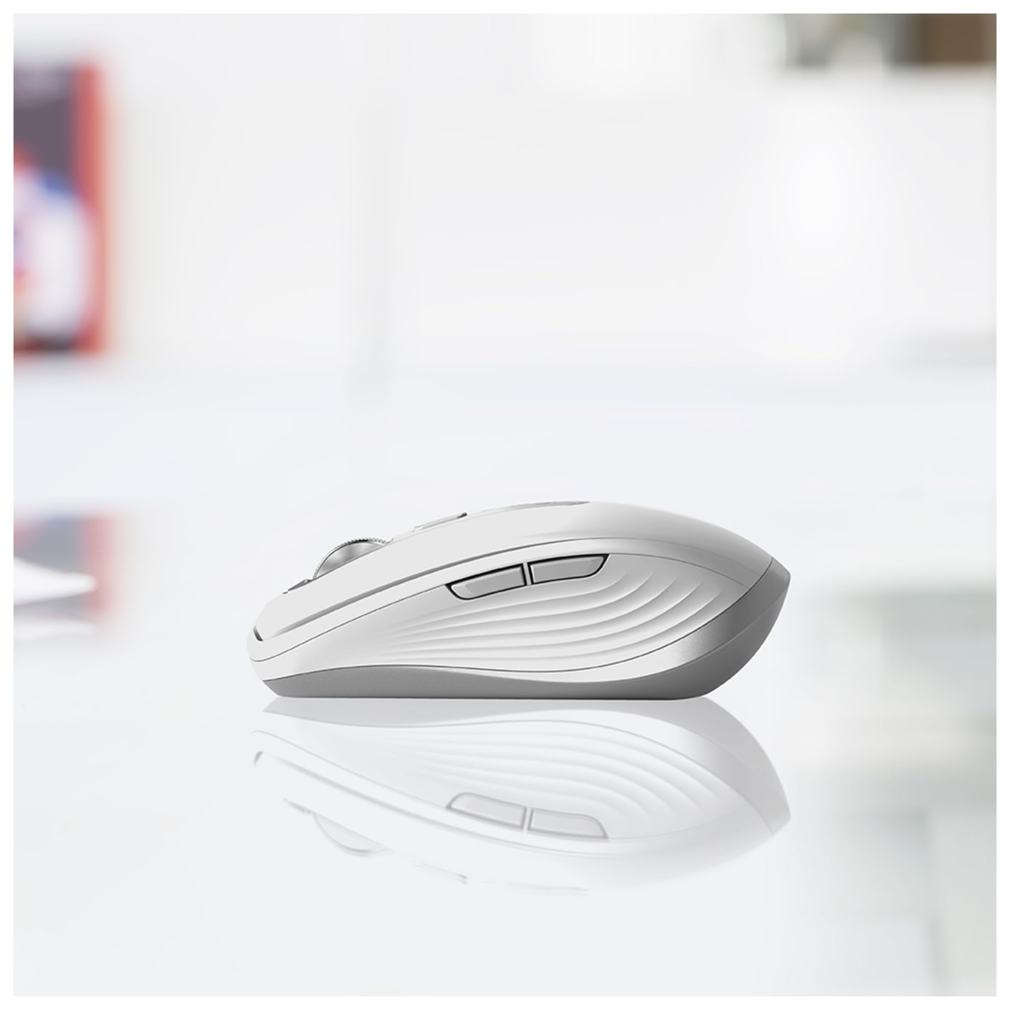 Logitech MX Anywhere 3 for Mac | Mouse wireless, scorrimento rapido, ogni superficie, 4K DPI, tasti personalizzabili, USB-C, Bluetooth, Mac/iPad - Grigio