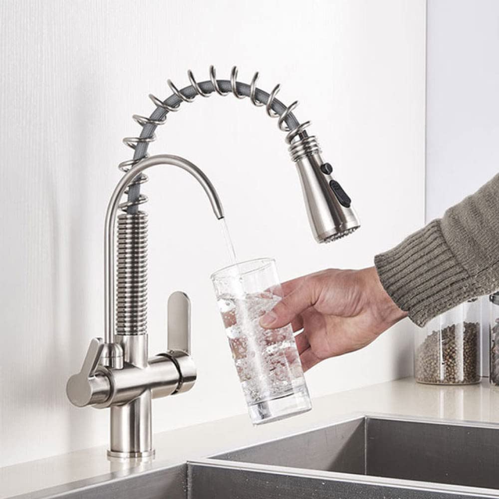 Robinet cuisine eau chaude froide et filtrée pour simplifier vos recettes
