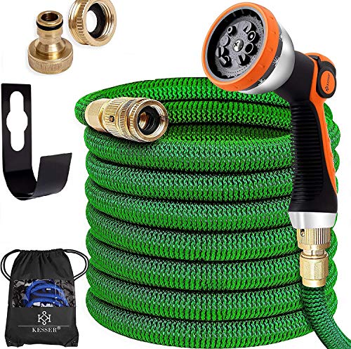 Preisvergleich Produktbild KESSER® Premium Flexibler Gartenschlauch / 30m ausgedehnt / + Wandhalterung / Wasserschlauch flexibel mit 3-Fach Latexkern / dehnbarer flexiSchlauch / Verschraubungen aus hochwertigem Messing, Grün