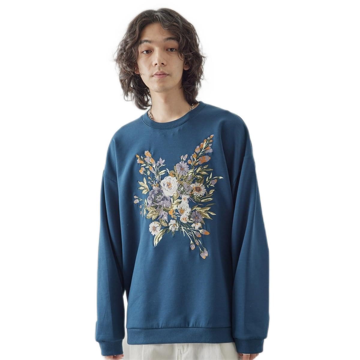 【ジュンレッド スウェット】アートな刺繍が目を引く！ダンボールスウェットがお買い得！