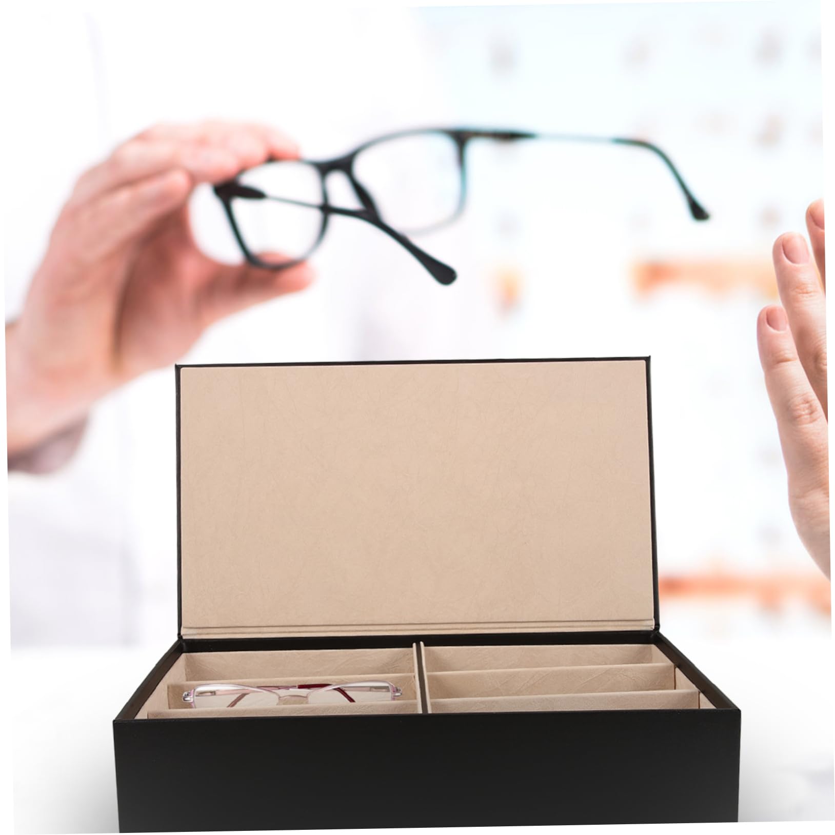 Healvian Organizer dal Design Raffinato in Pelle Pu Occhiali da Sole Multi-griglia Struttura in Metallo Facile da Pulire per Casa e Uso Commerciale