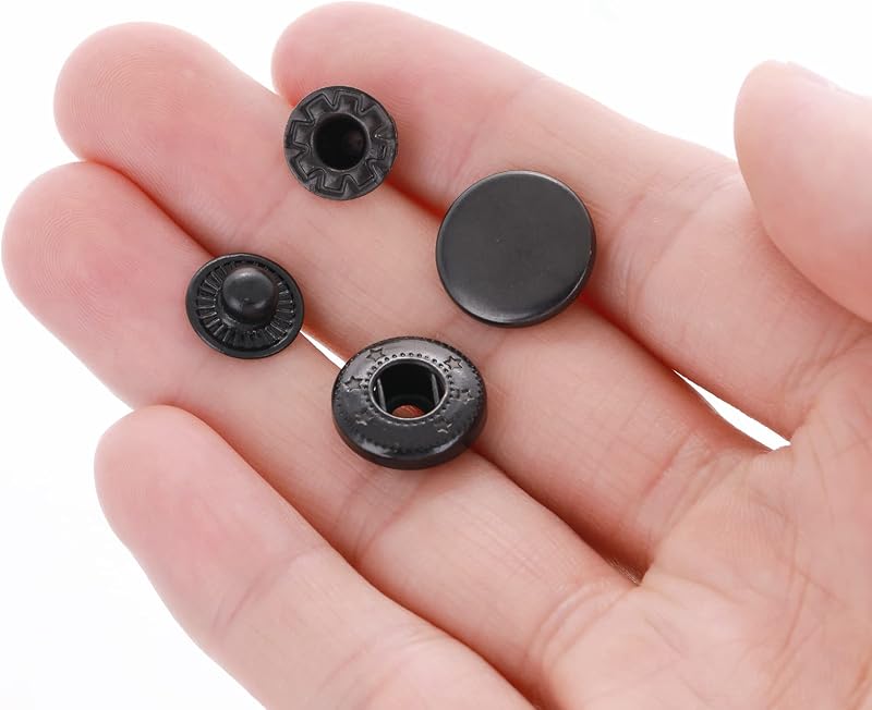 Yolev 12 szett nyomógomb készlet fogóval, 15 mm bőr nyomógomb, 4 szerelőeszköz, fekete