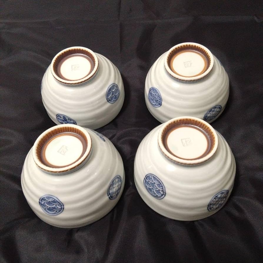 未使用　有田焼　美染窯　時代絵　丼4個　料亭　レストラン Amazon.co.jp: 有田焼 美染窯 時代絵 丼4個 元箱なし : ホーム