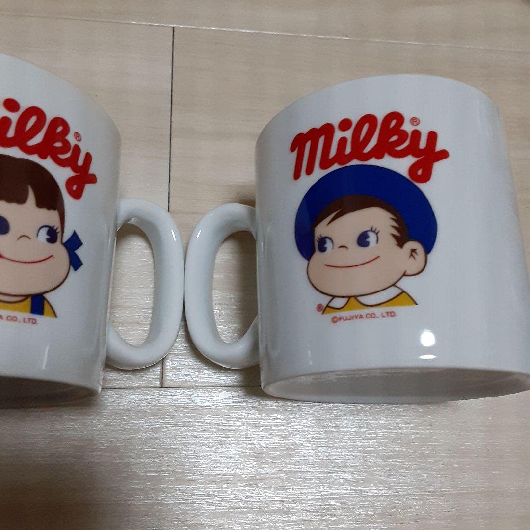 不二家 - しっぽ　ペコちゃん　入浴剤＆マグカップ＆プラカップ Amazon.co.jp: サンアート 不二家 ペコちゃん Peko ゆのみ