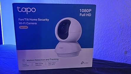 TP-Link Tapo C100 WLAN IP Kamera Überwachungskamera Innen, 1080p-Auflösung, 2 Wege Audio, 9 M Nachtsicht, Bis Zu 128 GB Lokaler Speicher Auf Micro SD Karten, Tapo App, Kompatibel Mit Alexa, Google Assistant