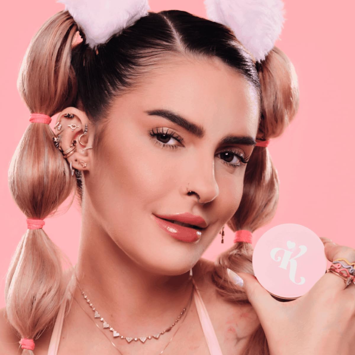 BY KAREN BACHINI Pó Facial Solto Rosa Pink Powder em promoção! Veja a oferta e mais achadinhos de Pó 5 Hoje é o melhor dia para comprar BY KAREN BACHINI Pó Facial Solto Rosa Pink Powder com aquele preço maroto! Promoção! Aproveite a oferta! 5