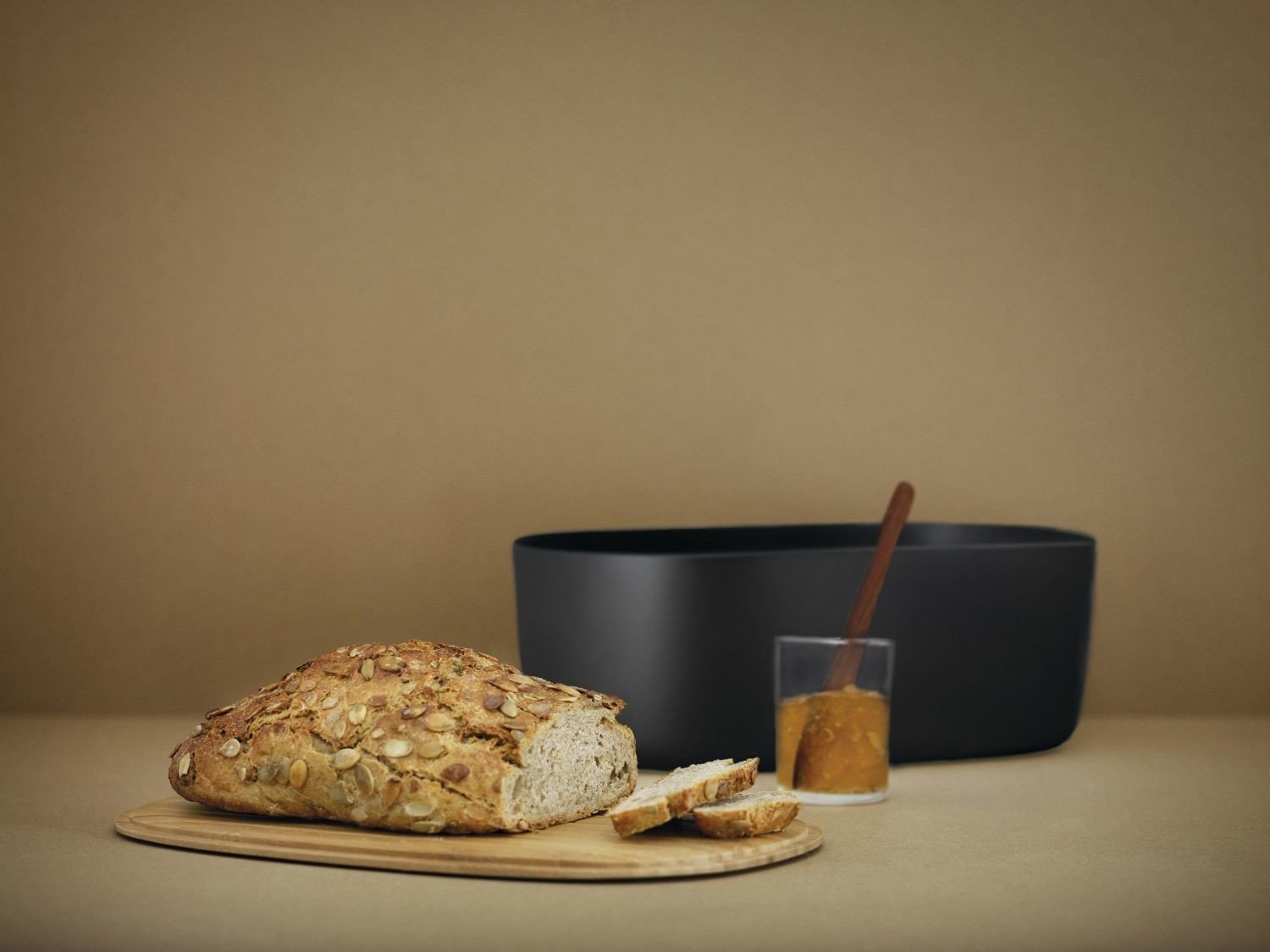 RIG-TIG by Stelton Z00038 Box-It Brotkasten, Melamin, Bambus, schwarz, 34,5 x 23,5 x 13,0 cm