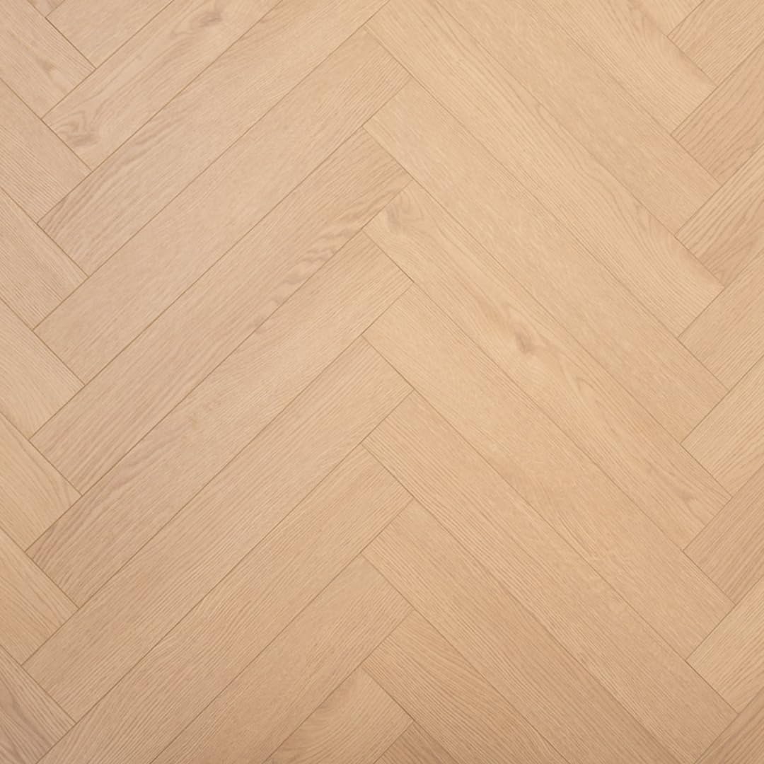 Laminate Flooring Hard Wearing 12mm Thick Herringbone – Modern Wood Effects, Click Fit, Water-Resistant Laminate – Ideal for Living, Bedroom & Hallway Floors - 1.8m² Coverage Per Pack (Soft Maple)