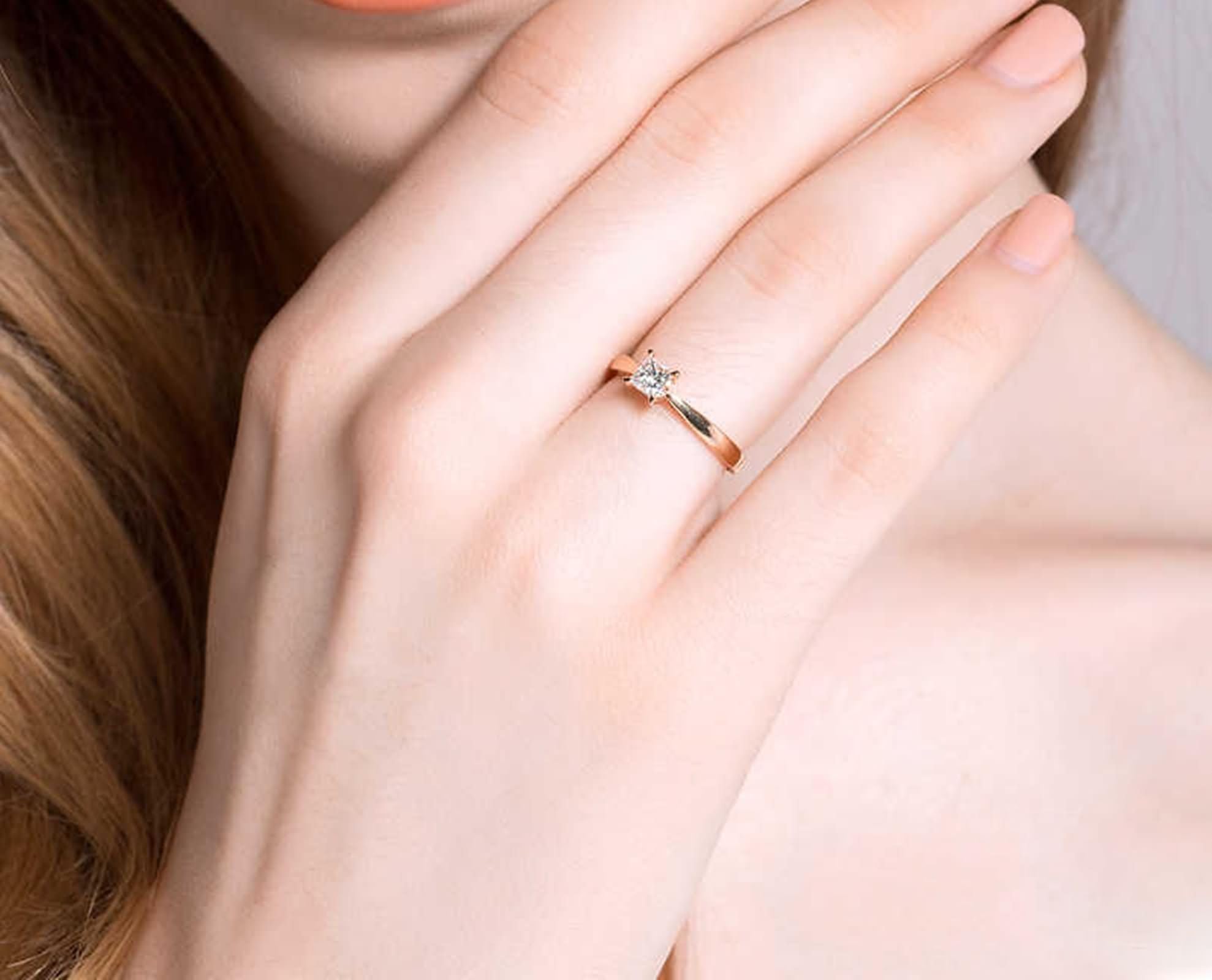 Pierścionki 9-karatowe żółte złoto obrączka / 14 karatów / 18 karatów kobieta, 0,3 ct, kwadrat z diamentem, pierścionki obietnicy damskie złoto