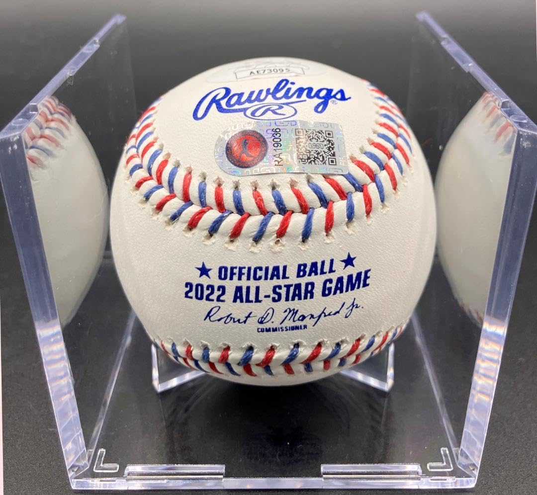 アクーニャjr直筆サインボール アクーニャJrサインボール / イェリッチ