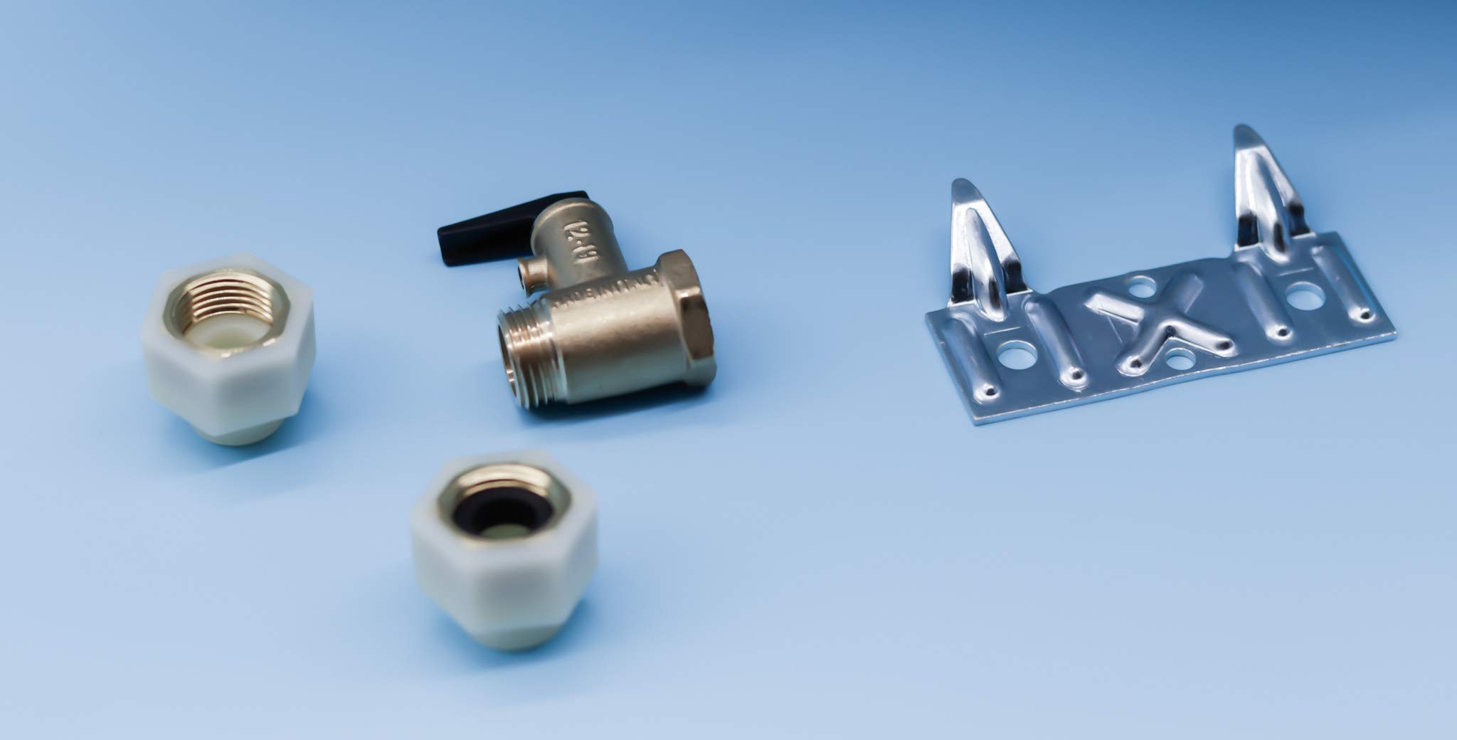 Termo Eléctrico 30 Litros | Eficiencia Energética C | Marca Exclusiva_Fabricado por Ariston
