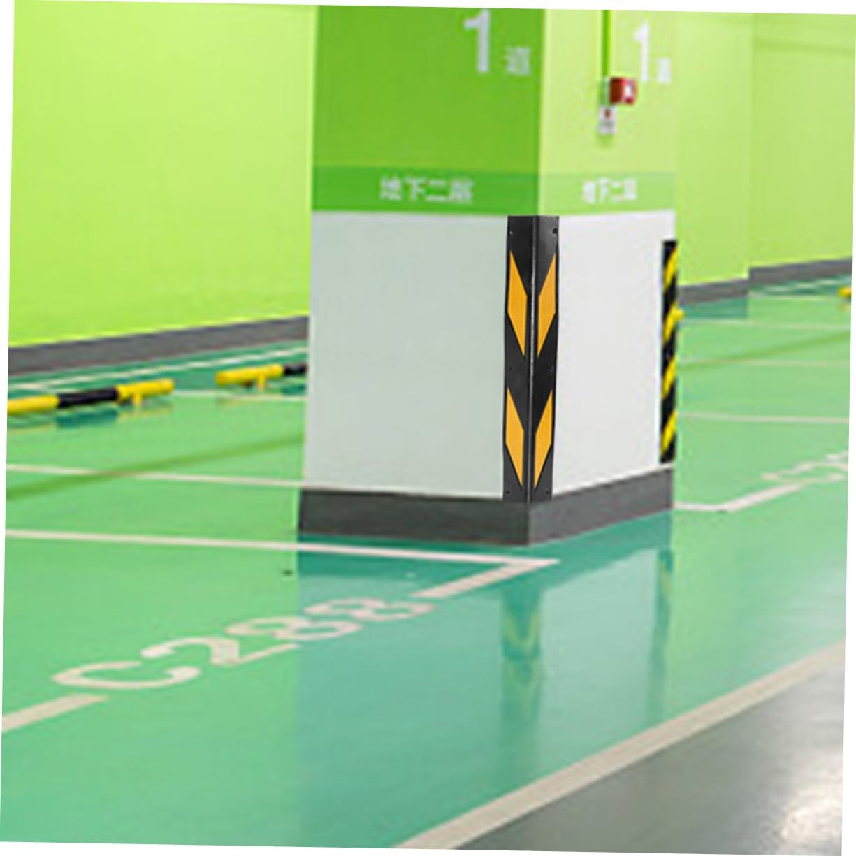 4pcs Garage Pole Padding Corner Guards for Parking Garages Reflective Wall Edge Protectors