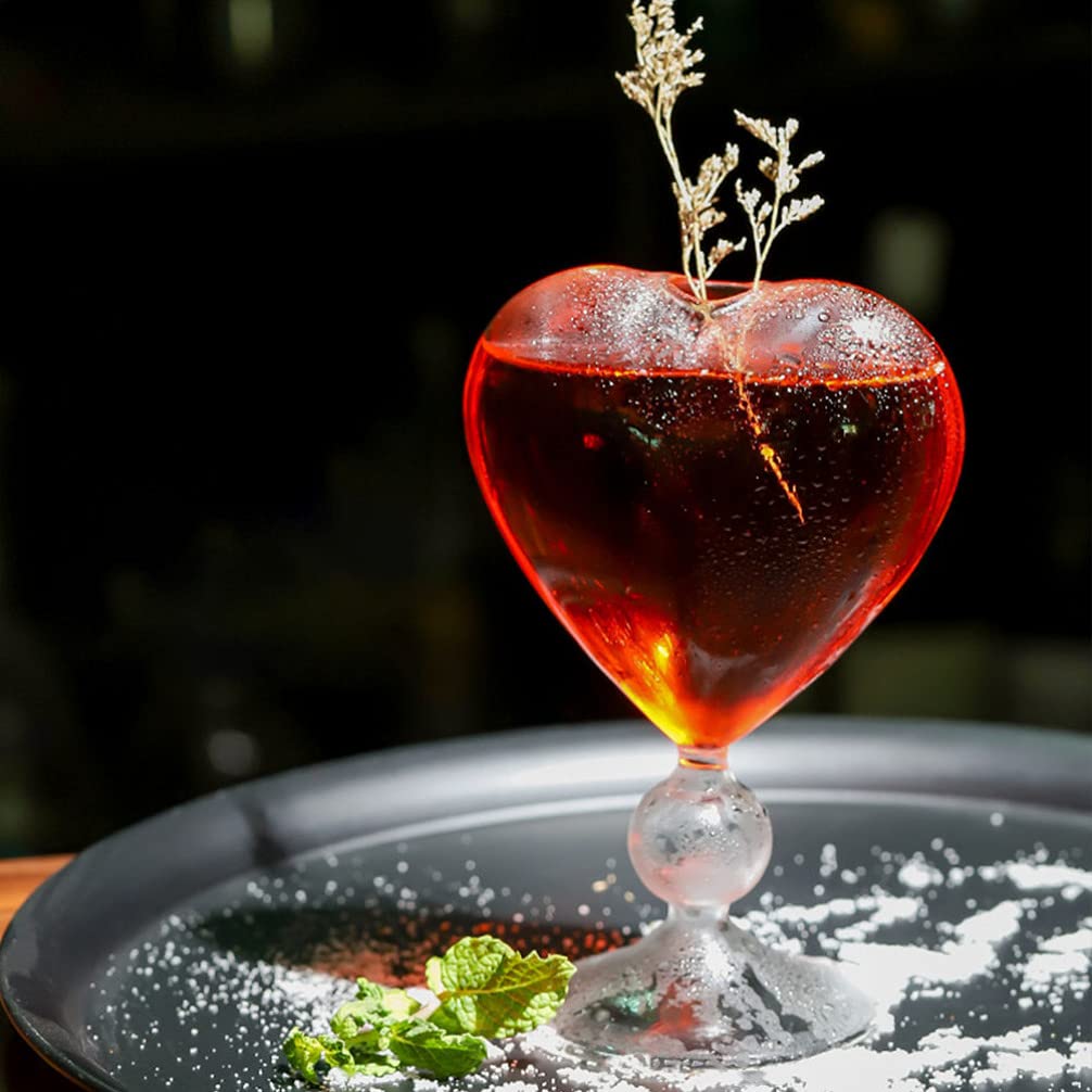 2-Pack Heart Shaped Cocktail Glasses - Creative Goblets For Wine & Cocktails