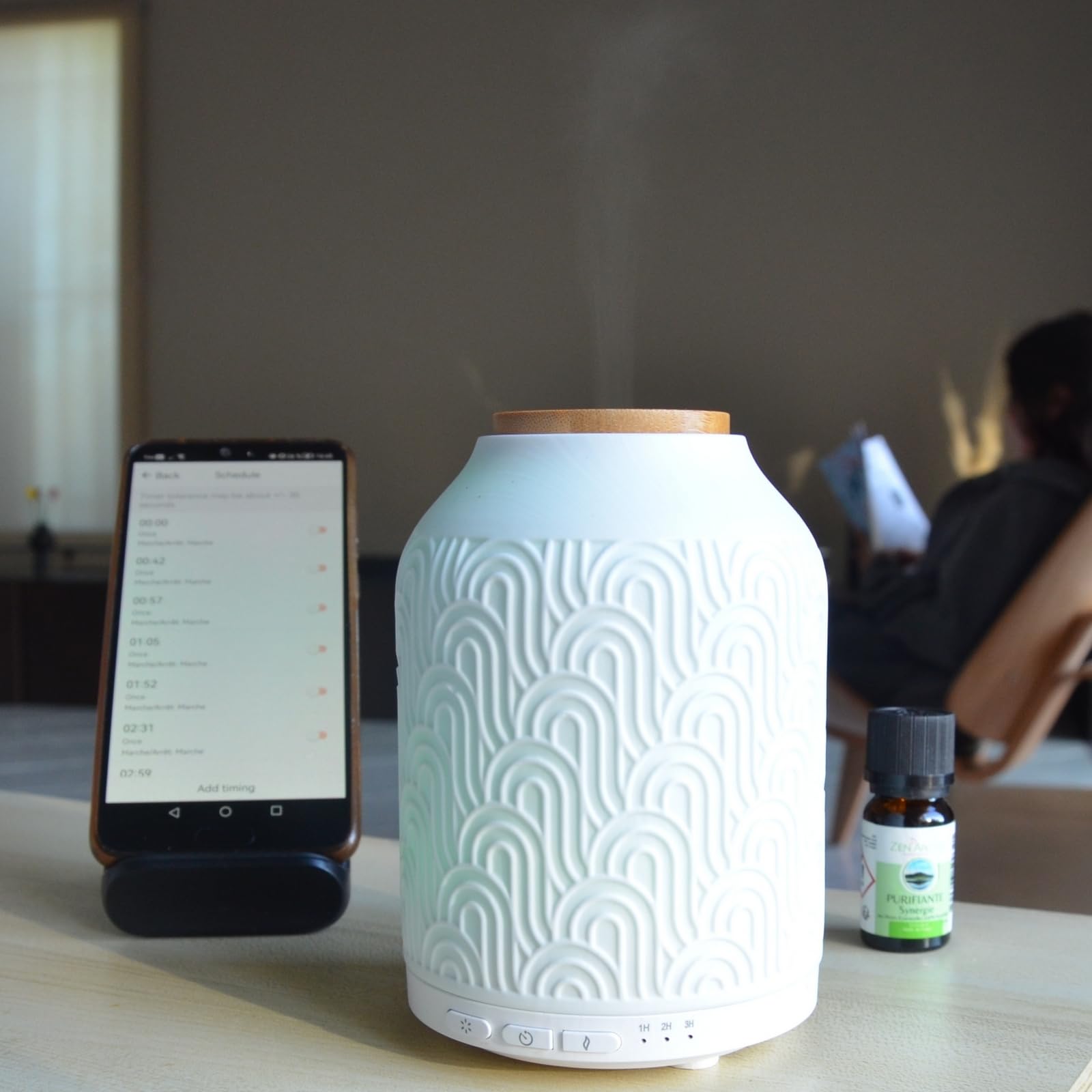 Zen'Aroma Difusor de Aceite Esencial WiFi Praga - Difusor Eléctrico Conectado Compatible Alexa/Google Home - Control Total Remoto en la App Tuya Smart - Materiales Naturales Madera y Cerámica