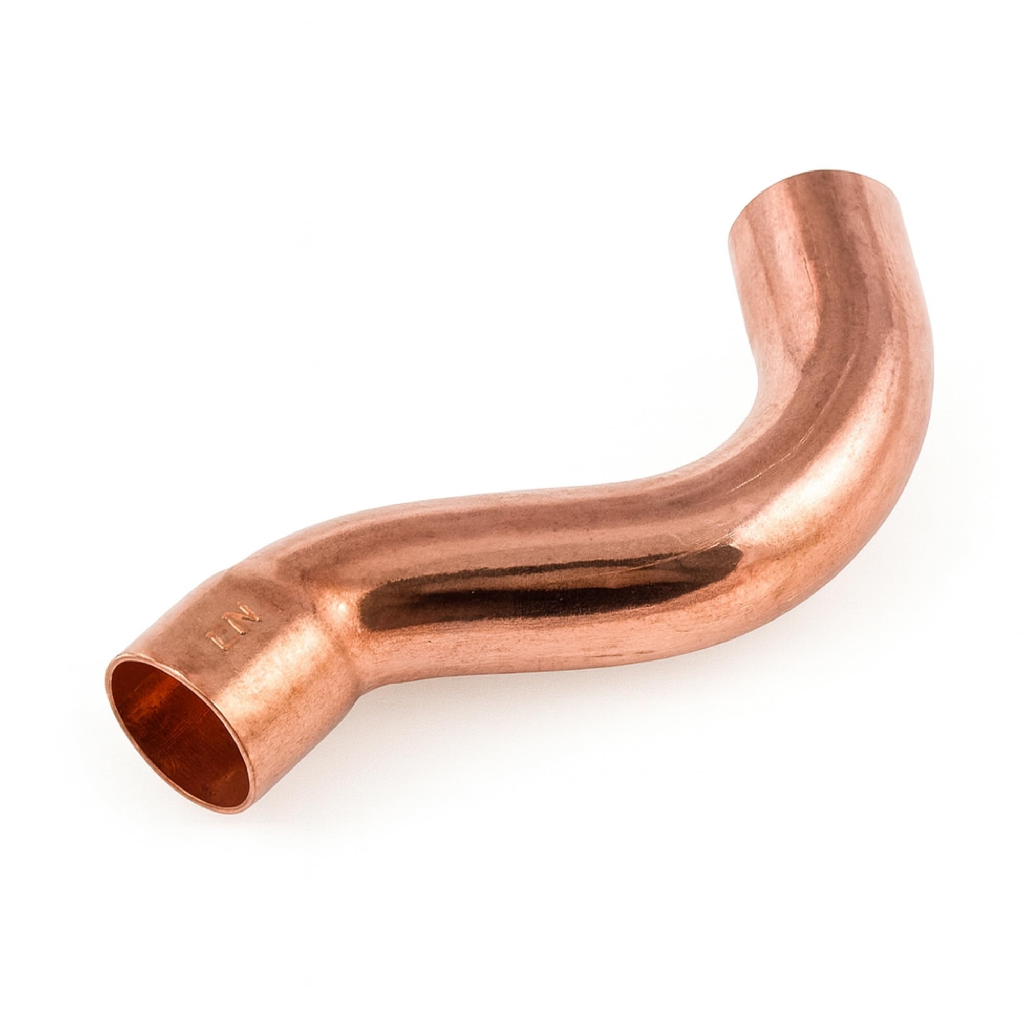 Raccord croisé en cuivre 22 mm : éliminez les fuites avec ce joint à souder permanent