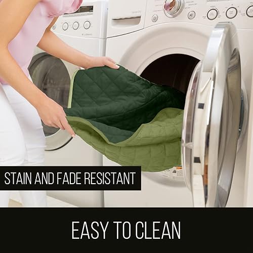 Vista 132 de Sofa Shield Funda de sofá con correa, reversible, resistente a las manchas y al desgarro, funda acolchada de microfibra, lavables, asiento de 78