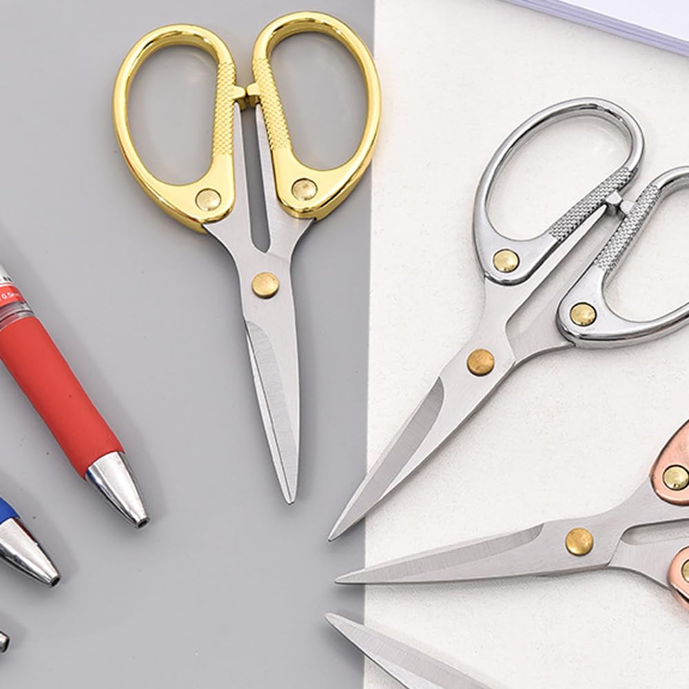 Tijeras de bordado de acero inoxidable de 4.5 pulgadas con punta curvada para coser, tijeras pequeñas afiladas para manualidades, manualidades, herramientas de costura y uso diario, color dorado