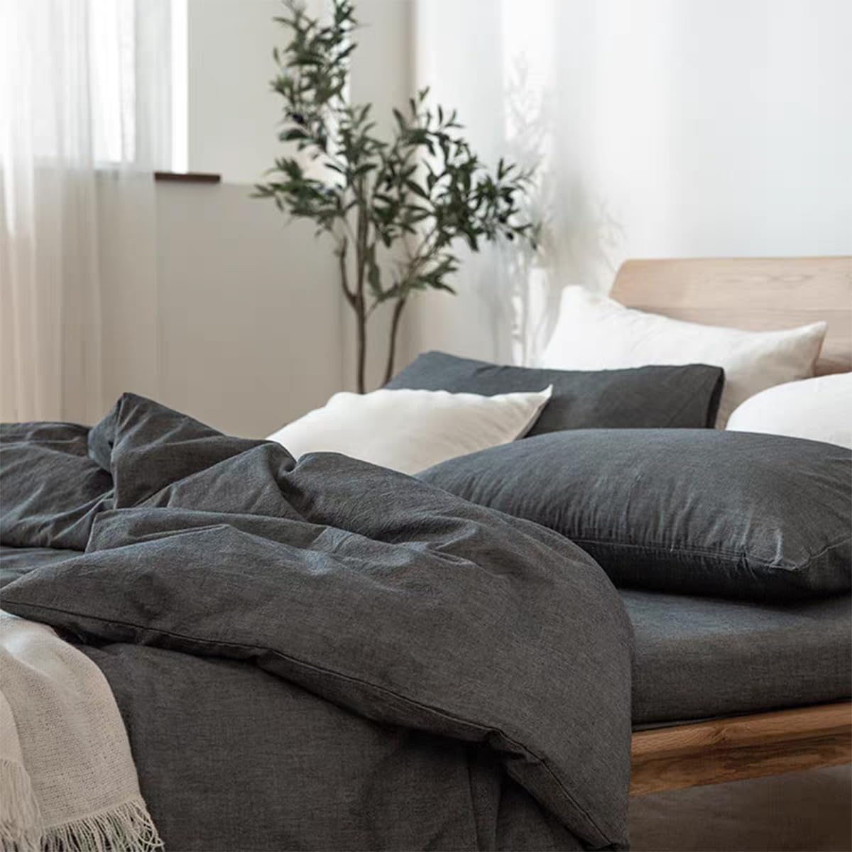 Parure de lit gris anthracite super king size pour un lit double confortable et respirant