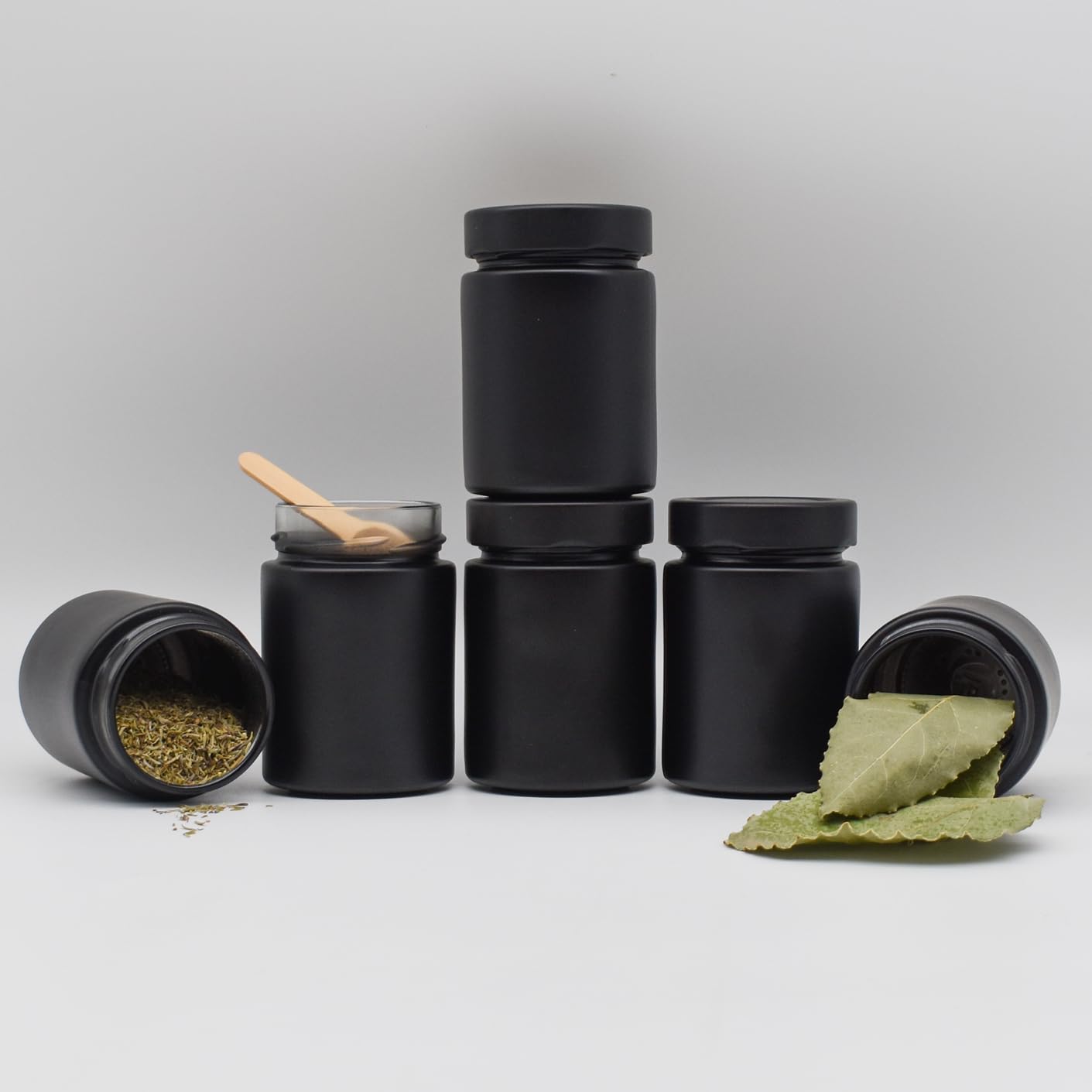Gewürzgläser rund schwarz-matt Set - 190 ml - mit Gewürzlöffel - wasserfeste Etiketten rund und quadratisch - mit Schraubdeckel (12)