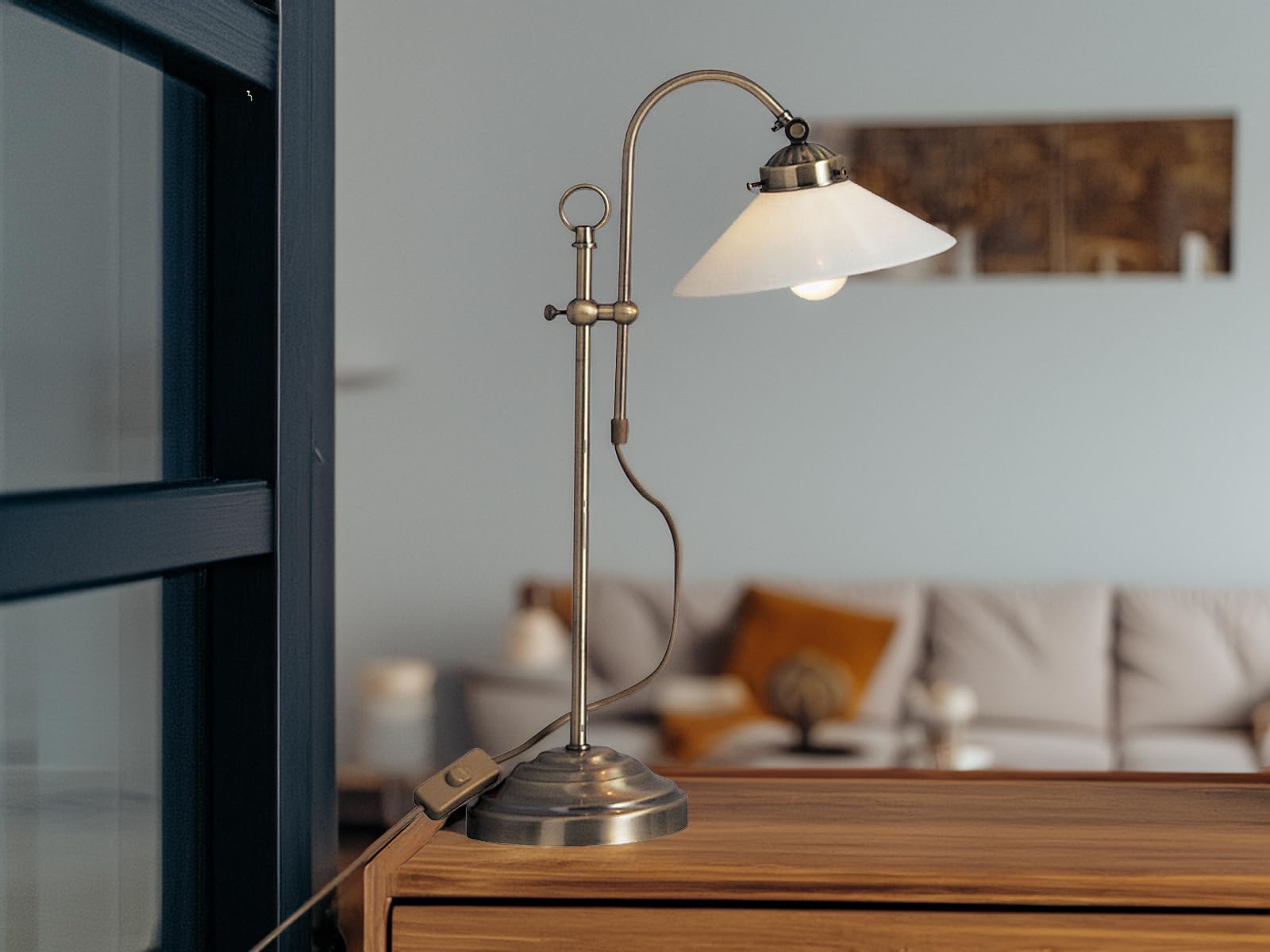 Globo Lighting - Lampada da tavolo a LED regolabile in altezza, in ottone anticato, paralume in vetro orientabile, illuminazione