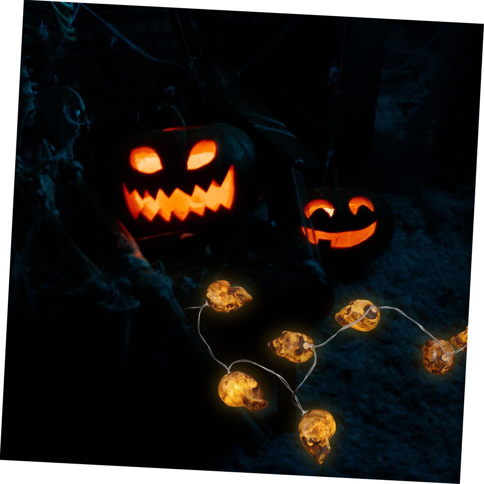 VICASKY 1set Halloween Skull Light String Creative Bulb Pendant Decor for Parties Use Battery Operated Unique Design for Halloween Home Decoration