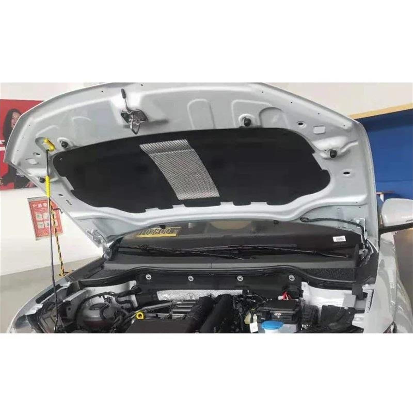 Isolation phonique capot pour VW Jetta VS5 2019 avec mousse thermique