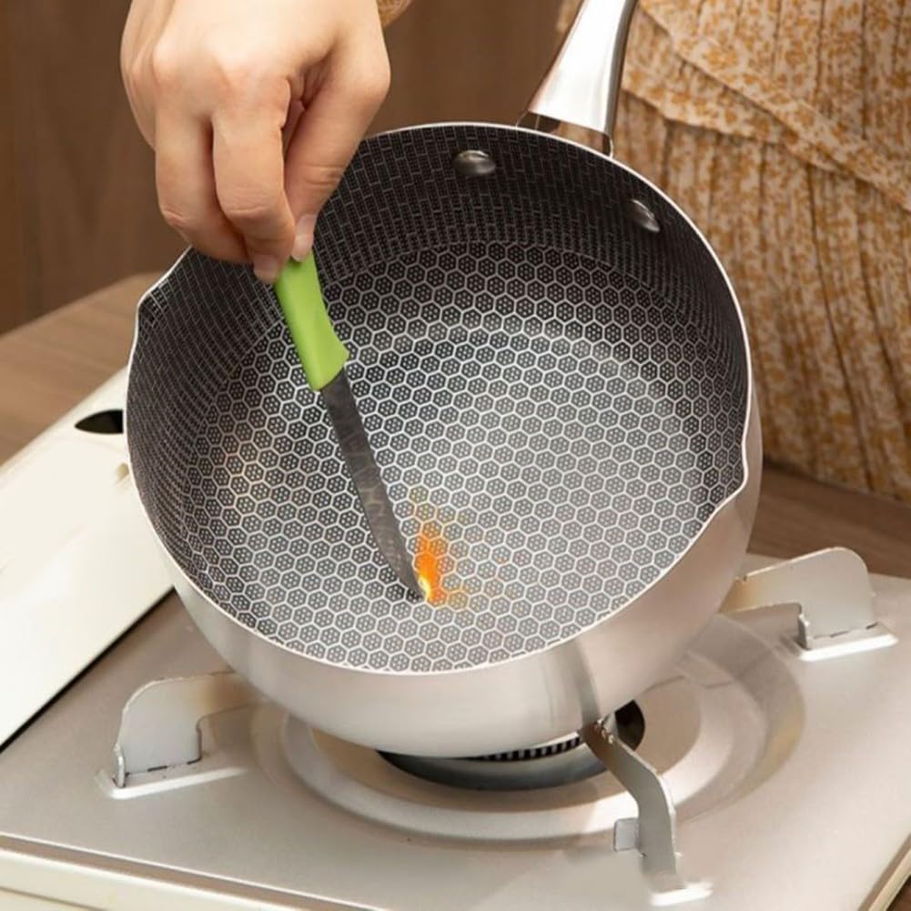 Padella in acciaio inox ispessito per chef casalinghi, strumento essenziale per cucinare tutti i giorni