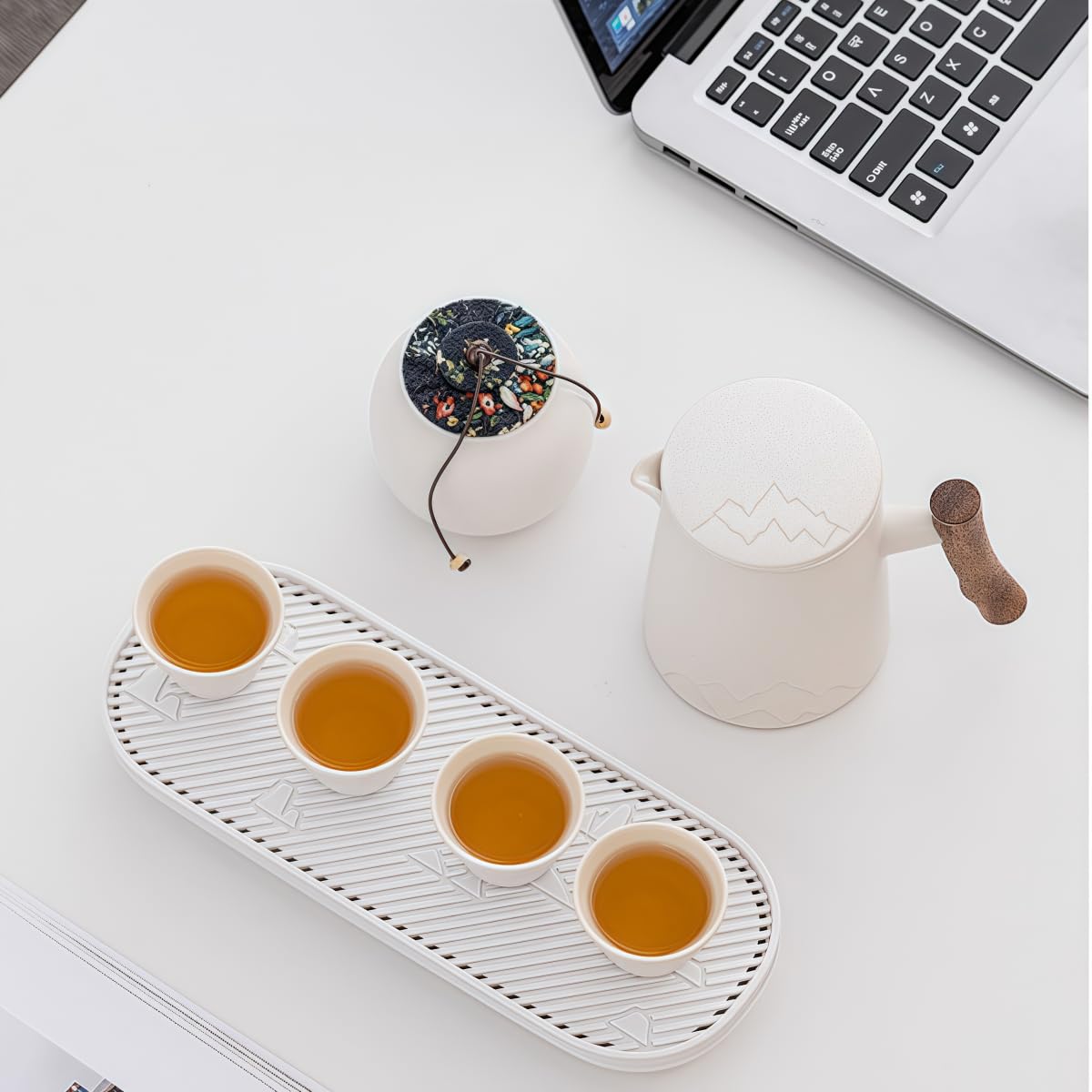 Großes Fassungsvermögen, Keramiktasse Mit Geprägtem Bergmotiv Und Deckelfilter Für Geschäftsempfänge – Schwarz – Tassenset Fürs Büro